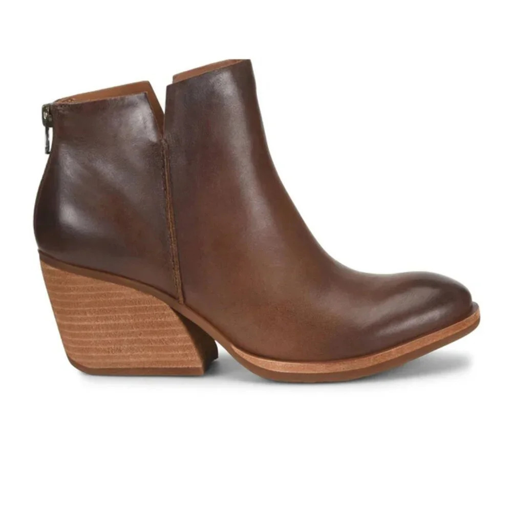Kork-Ease Women's Chandra Heeled Ankle Boot in Brown. Sz: 9.5